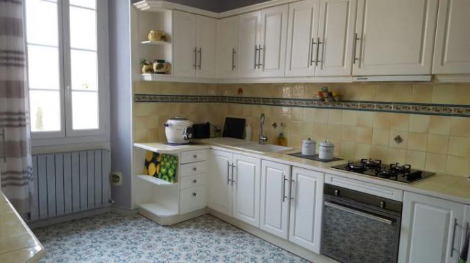 F4 refait, 96 + 48m2 de comble, ave clemenceau, pas de charge