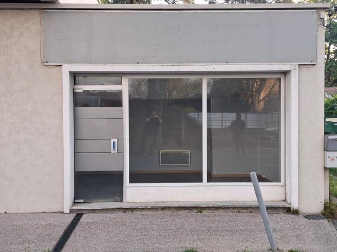 Andernos local commercial 34M2 direct proprietaire boulevard principalc