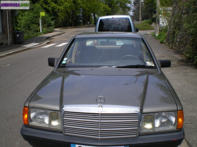 Mercedes 190 2.5 D 5 Cylindres