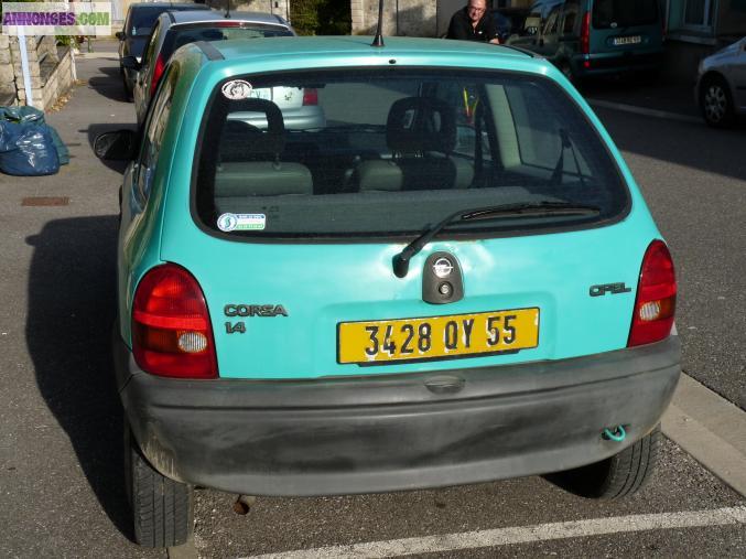 Vends opel corsa city 1l4 i