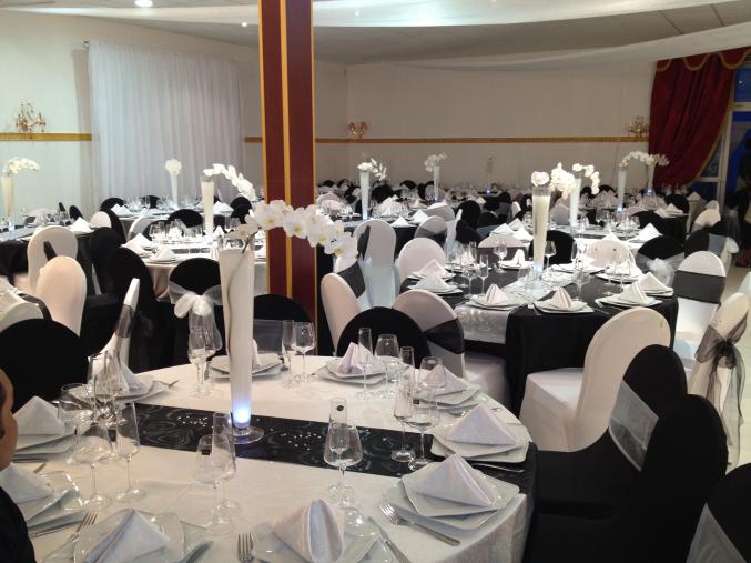 Ervice traiteur déco et location du vaisselle et tron