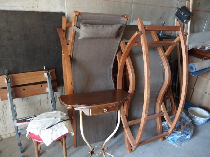 Vend 2 relaxs et lit "bateau" 90x190