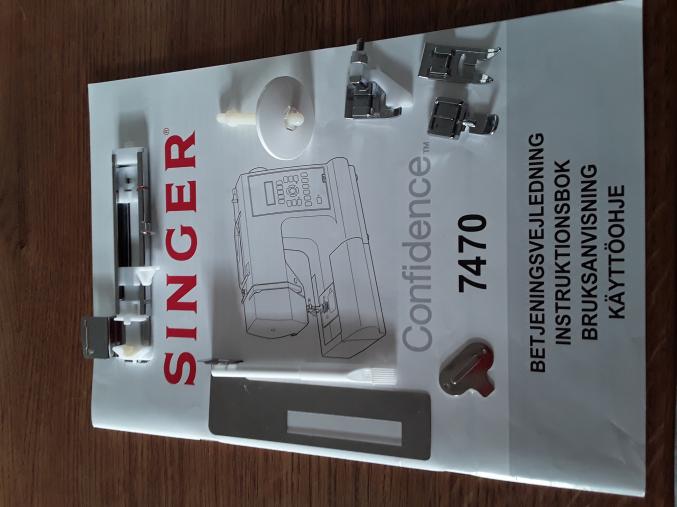 Vends machine à coudre