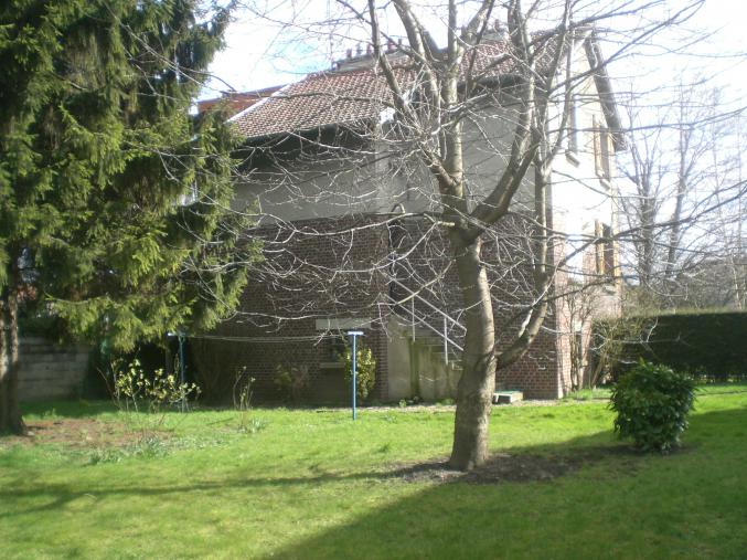 MAISON MARGNY AUX CALME ET PROCHE GARE