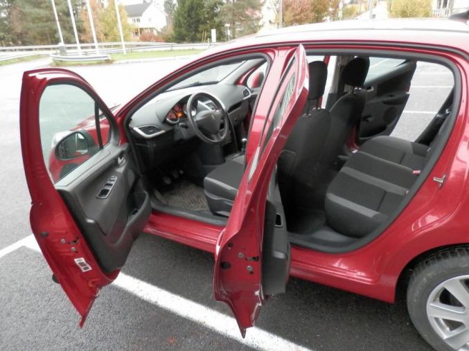 Peugeot 207 1,4 HDI X-Line 2008