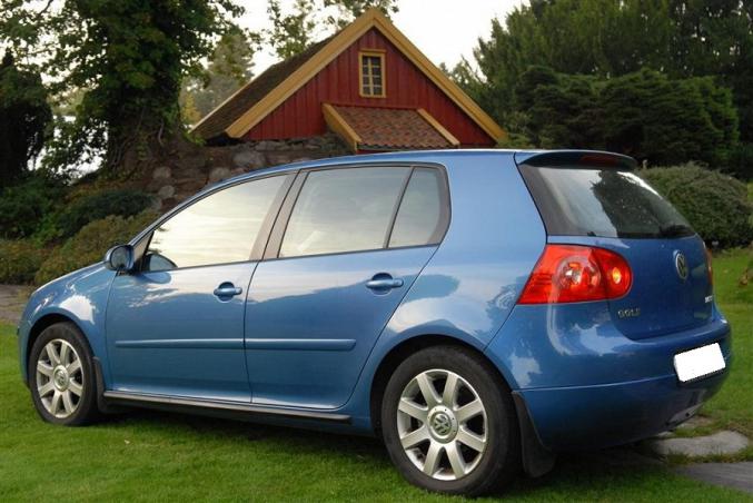 Volkswagen Golf v 2.0 tdi 140 sport 5p 