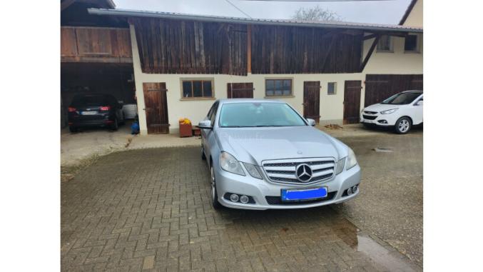JE VENDREE DE MA MERCEDES -BENZ