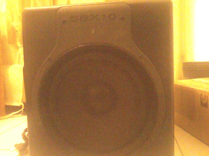 Caisson de basse M-Audio SBX10