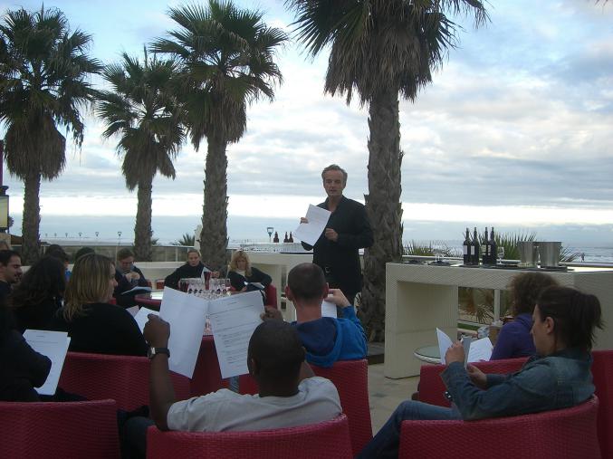 Animations oenologiques, café et chocolats, ateliers "créez votre vin", des Sens...