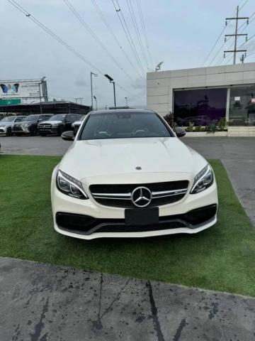 Mercedes AMG C43 – Performance, Luxe et Élégance