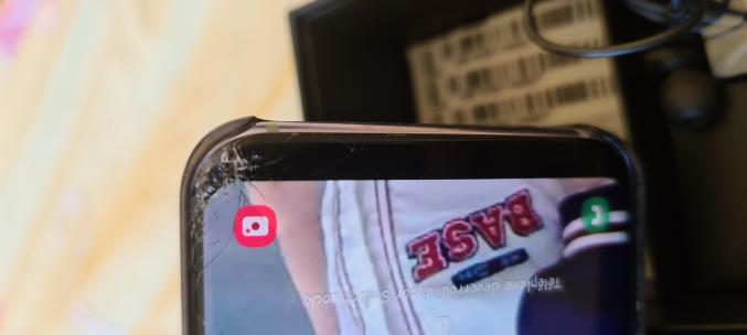 Samsung Galaxy s8 plus 64go gris desimlocké + clearview cover