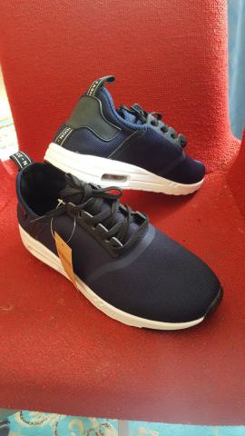 Chaussures des sport