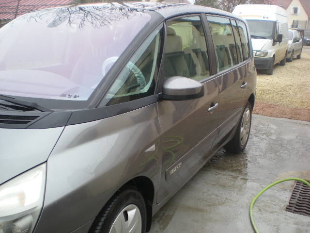 Espace 4 2.2l dci