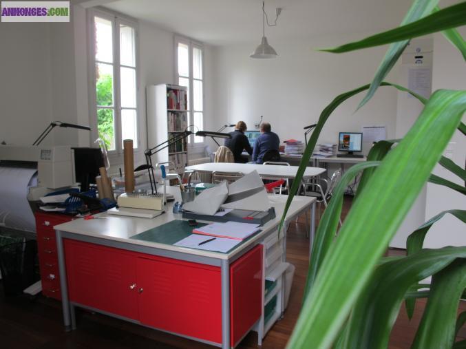 Bureaux à louer + coworking
