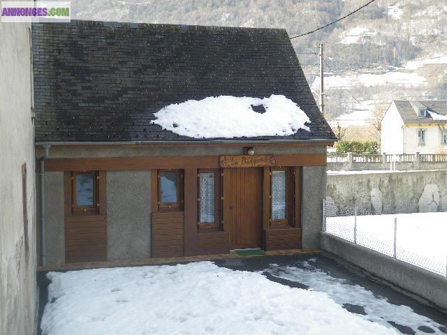 MAISON  INDEPENDANTE 2/3 PERS  A  ESQUIEZE-SERE