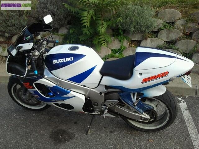   moto suzuki  750 GSX-R Srad de 98 (injection)