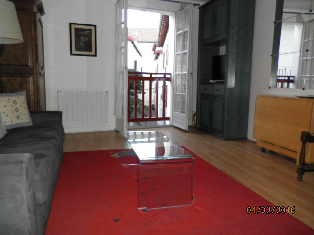 STUDIO  CENTRE ST JEAN LUZ 