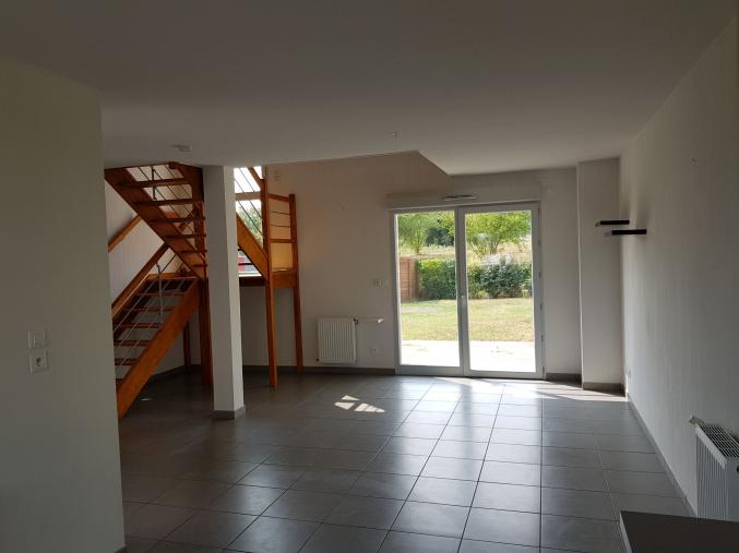 Villa T3 neuve avec grand jardin