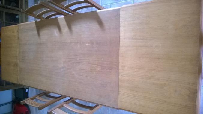 Table de salle à manger