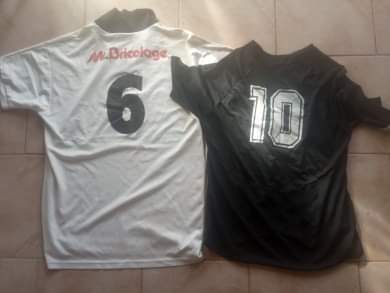 2 jeux maillots foot