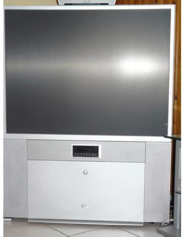 ECRAN RETROPROJECTEUR LCD LG 