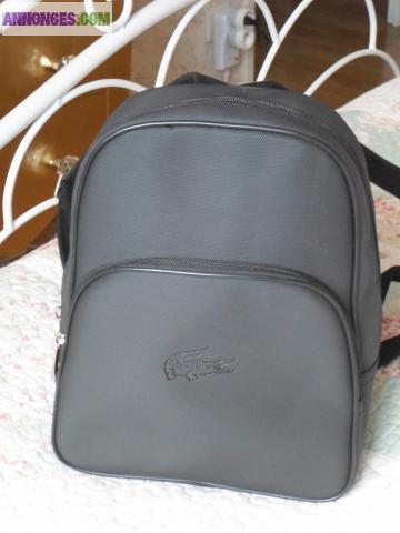 SAC A DOS NOIR LACOSTE