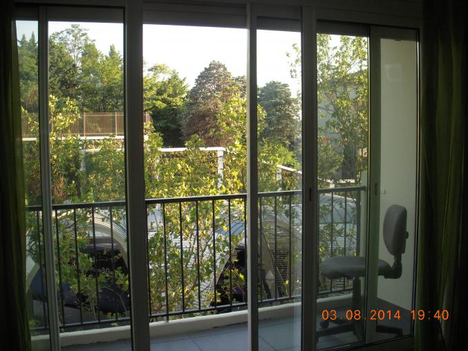 STUDIO RENOVE + PARKING CENTRE VILLE AIX EN PROVENCE (570 EURO CC)