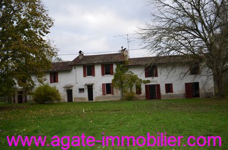 BELLE MAISON EN PIERRE DE 450 M2 ENV