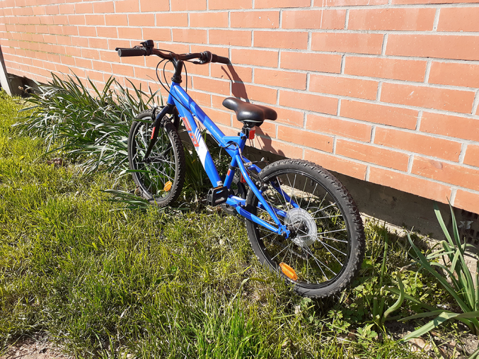 Vélo enfant 20 pouces Avigo en bon état