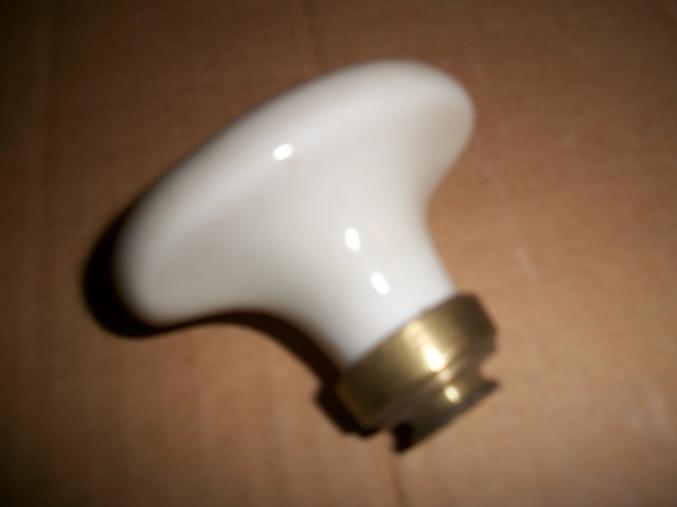 Embout de poignee de porte ou pour reglage fumee