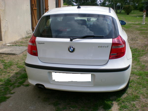 BMW blanche 3 portes