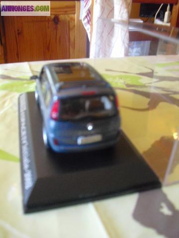 Voiture RENAULT ESPACE IV initiale 2002