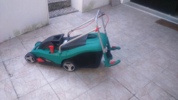 Tondeuse bosch rotak 34-ergoflex 