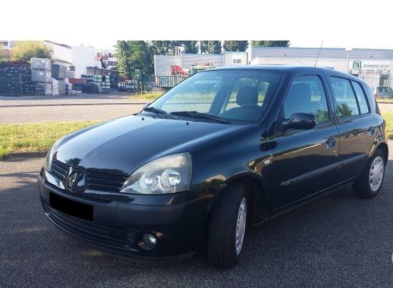 RENAULT Clio II 2004 1.5 dci 80ch