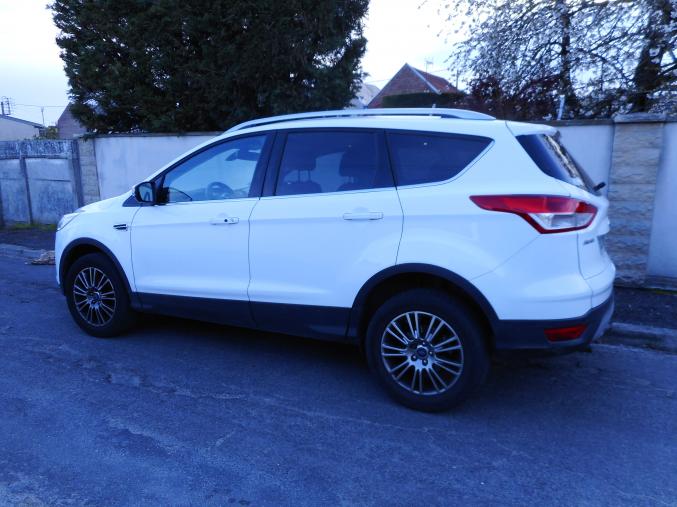 FORD Kuga 4x4 Titanium