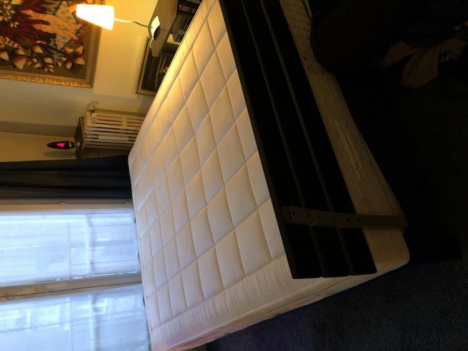 MATELAS RESSORT NEUF FERME