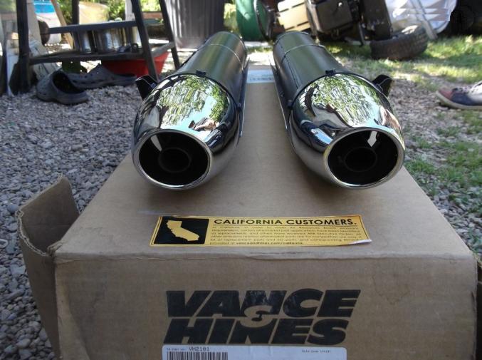 2 POTS D ECHAPPEMENT