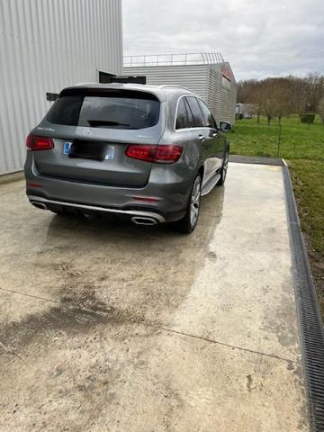 MERCEDES GLC (2) 220 D AMG LINE LAUNCH EDITION 4MATIC