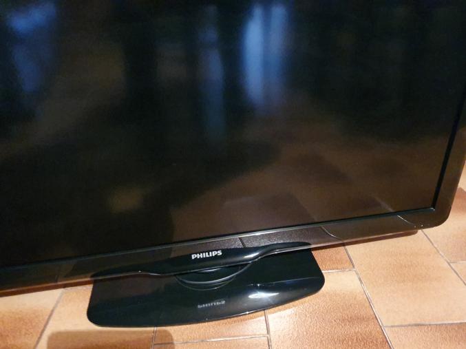 TV PHILIPS LCD
