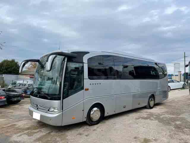 AUTOCAR Mercedes BENZ Tourino 0510