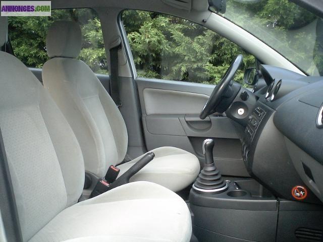 Ford Fiesta IV 1400 TDCI GHIA 5P