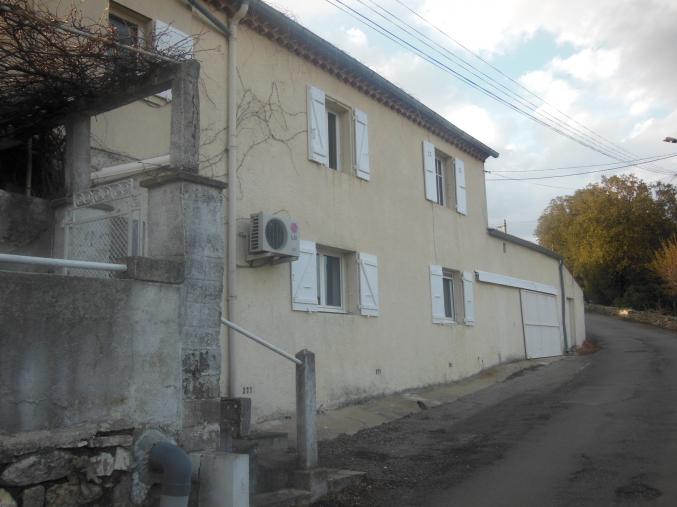 Location maison 3 pièces dans quartier résidentiel