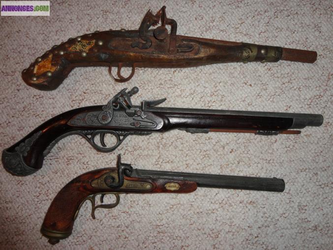 Pistolets anciens factices