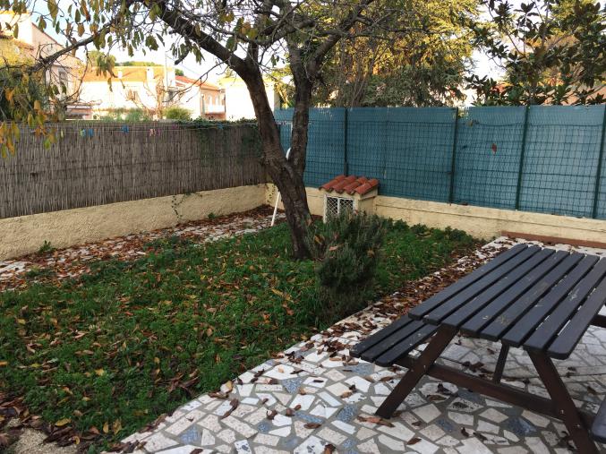 Appartement rez de chaussée avec jardin et parking