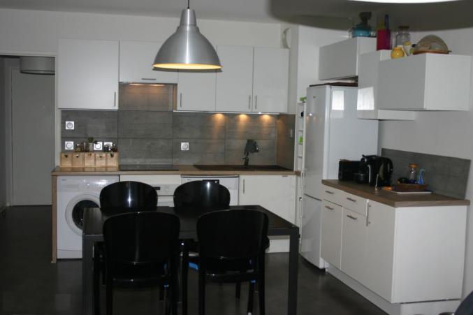   Appartement T2 bien équipé au 2ème étage 