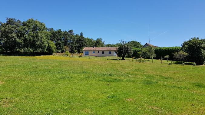 Maison de plain pied, calme assuré