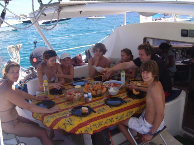 Location catamaran skipper hotesse grenadine