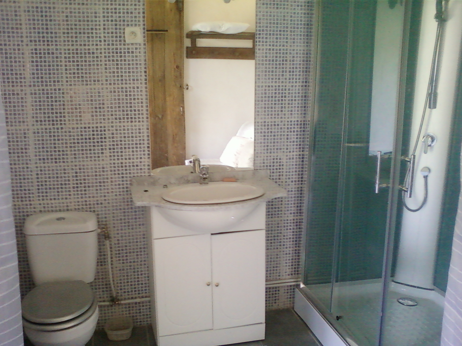 Loue F1 dans corps de ferme