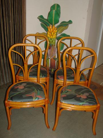 Table ronde en rotin