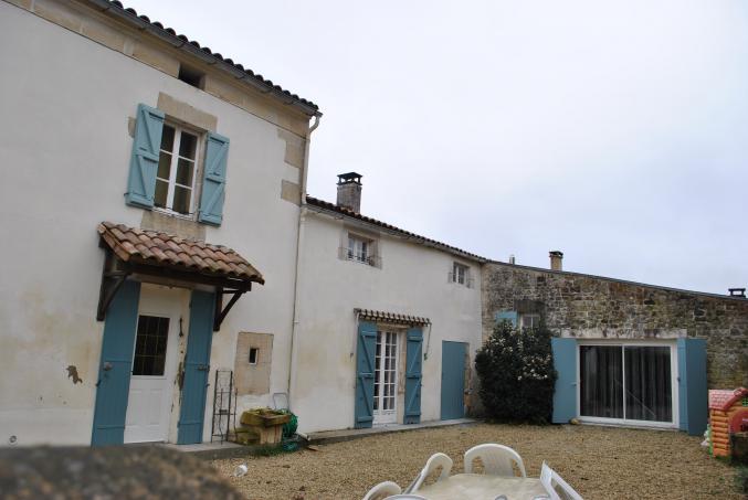 Belle charentaise 20mn saintes sud